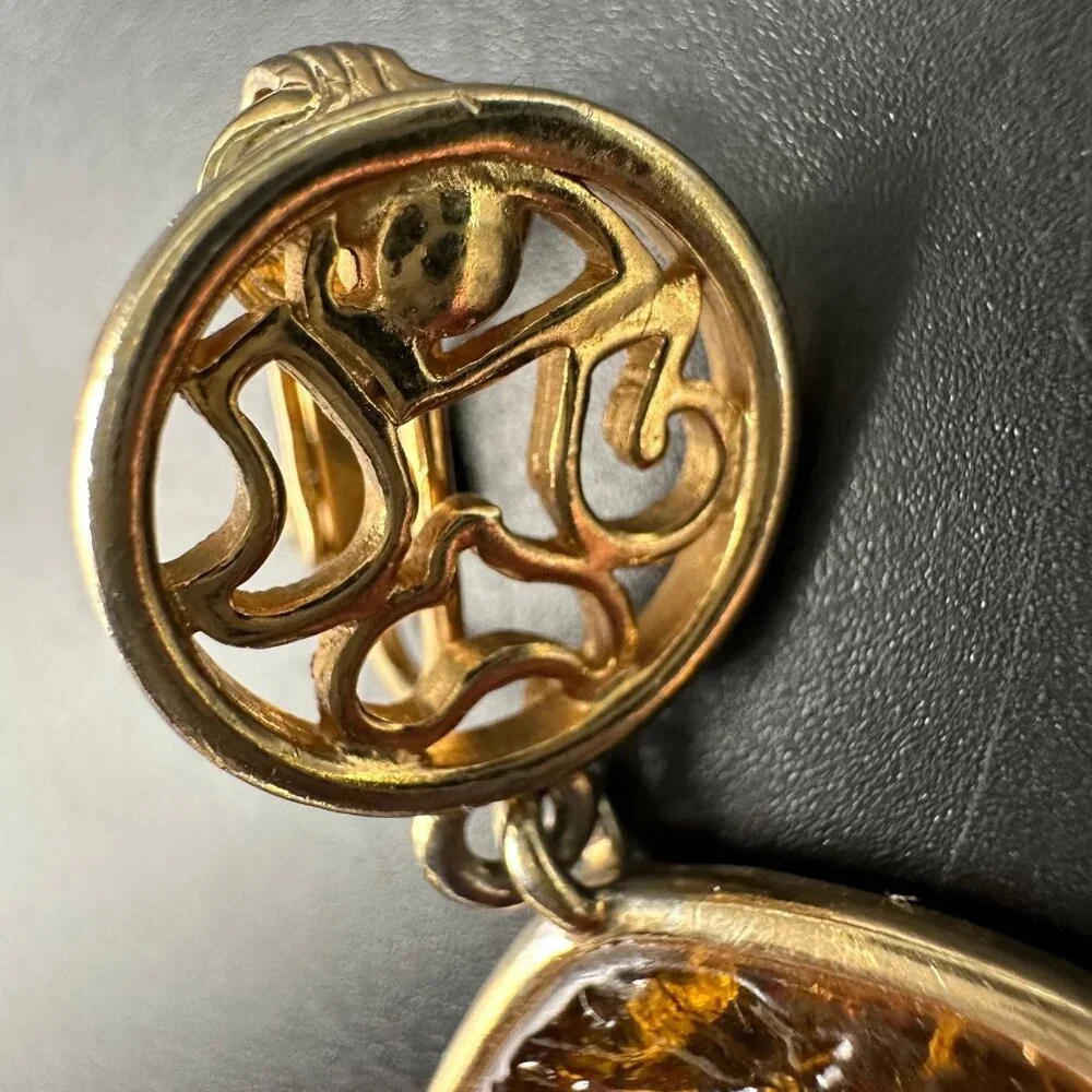 Vintage Clip On Earrings Sarah Coventry Honey Amber Dangle 1970s Retro Gold Tone - Picture 5 of 8